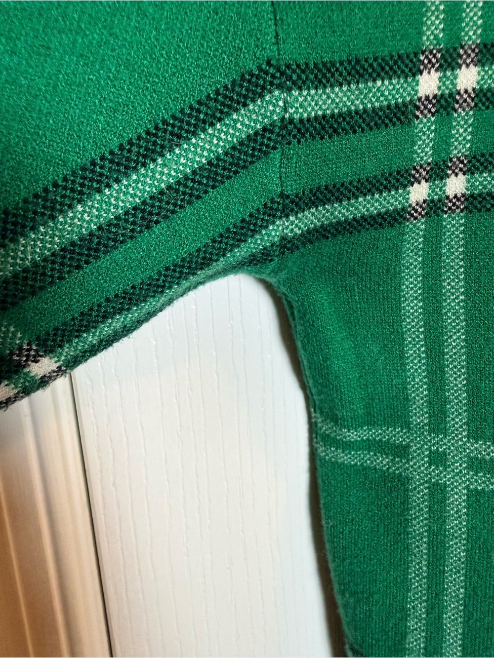 Nicole Miller Green Plaid Mock Neck Sweater small - Picture 3 of 8